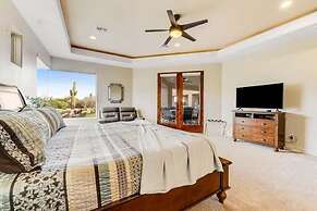 East Mesa Desert and Mountain Views: 5br, Pool