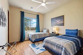 East Mesa Desert and Mountain Views: 5br, Pool