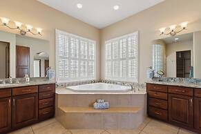 East Mesa Desert and Mountain Views: 5br, Pool