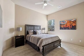 East Mesa Desert and Mountain Views: 5br, Pool