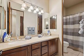 East Mesa Desert and Mountain Views: 5br, Pool
