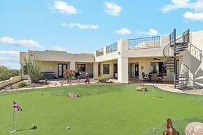East Mesa Desert and Mountain Views: 5br, Pool