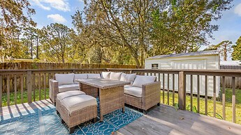 The Oak Hideaway Pet Friendly 3bd!