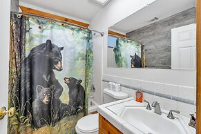 Cozy Bear North Quaint and Warm 2bd in Yosemite!