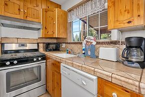 Cozy Bear North Quaint and Warm 2bd in Yosemite!