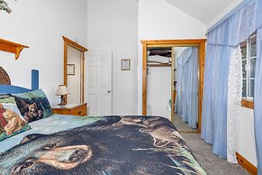 Cozy Bear North Quaint and Warm 2bd in Yosemite!