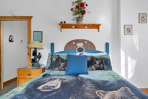 Cozy Bear South Charming 2bd Cabin in Yosemite!