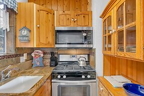 Cozy Bear South Charming 2bd Cabin in Yosemite!
