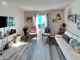 Mic33 - Let's Flamingle