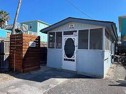 Mic33 - Let's Flamingle