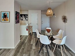 Mic33 - Let's Flamingle