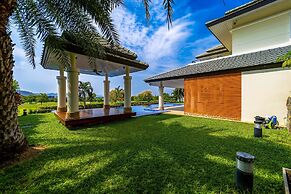 Luxury Mansion On Golf Course - BMG5