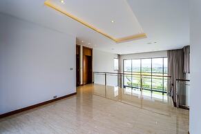 Luxury Mansion On Golf Course - BMG5