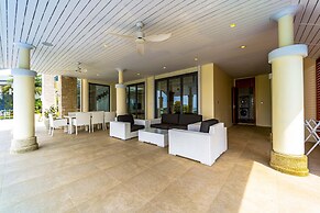 Luxury Mansion On Golf Course - BMG5