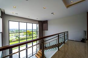 Luxury Mansion On Golf Course - BMG5