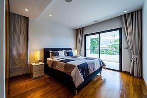 Luxury Mansion On Golf Course - BMG5