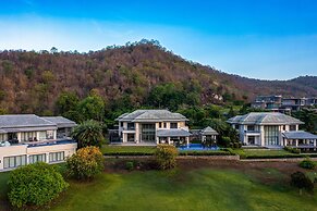 Luxury Mansion On Golf Course - BMG5