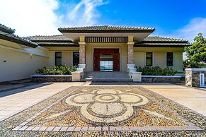 Luxury Mansion On Golf Course - BMG5