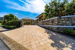 Luxury Mansion On Golf Course - BMG5