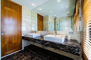 Luxury Mansion On Golf Course - BMG5