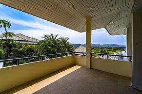 Luxury Mansion On Golf Course - BMG5