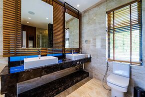 Luxury Mansion On Golf Course - BMG5