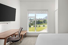 Element Charlotte Uptown