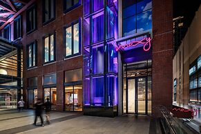 Moxy Bangkok Ratchaprasong