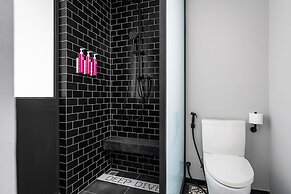 Moxy Bangkok Ratchaprasong