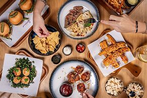 Moxy Bangkok Ratchaprasong