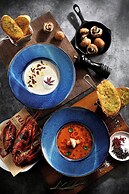 Moxy Bangkok Ratchaprasong