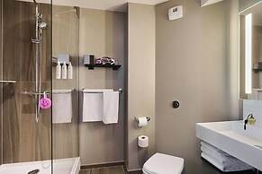 Moxy Paris Clamart