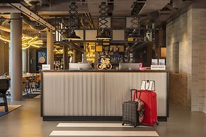 Moxy Paris Clamart
