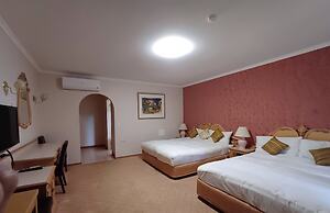 COUNTRY PLAZA HALLS GAP