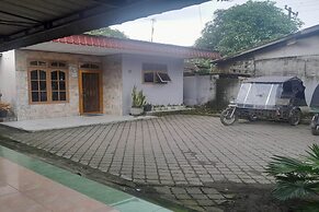 SPOT ON 93506 Kamboja Homestay Syariah