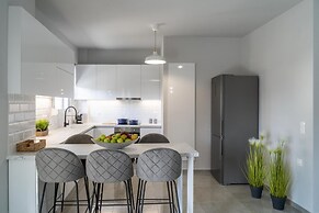 Nisimos Modern Apartment