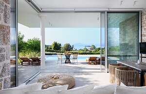 Varko - Hermes in Lefkada