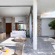 Varko - Hermes in Lefkada