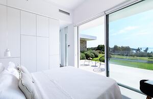 Varko - Apollo in Lefkada