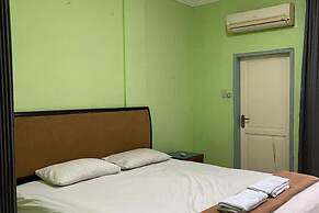 OYO 93507 Saril Riverside HomestayNearLapangan Musara Alun
