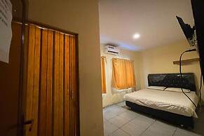 OYO 93507 Saril Riverside HomestayNearLapangan Musara Alun
