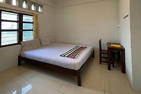 OYO 93507 Saril Riverside HomestayNearLapangan Musara Alun