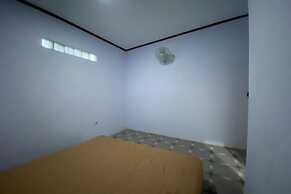 SPOT ON 93510 Penginapan Melati Tanjung Near Kantor Pengamat Pengairan