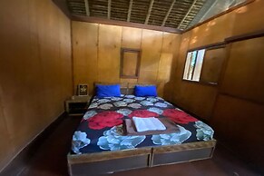 SPOT ON 93511 Rinjana Homestay