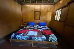 SPOT ON 93511 Rinjana Homestay