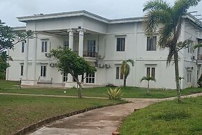 OYO 93512 Umbuy Homestay NearKetupat Kandangan Haji Irus