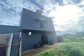 OYO 93536 Pondok Almirah