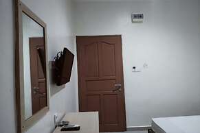 OYO 93536 Pondok Almirah