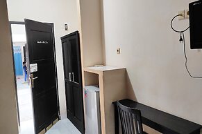 OYO 93536 Pondok Almirah