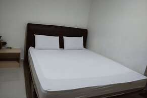 OYO 93536 Pondok Almirah